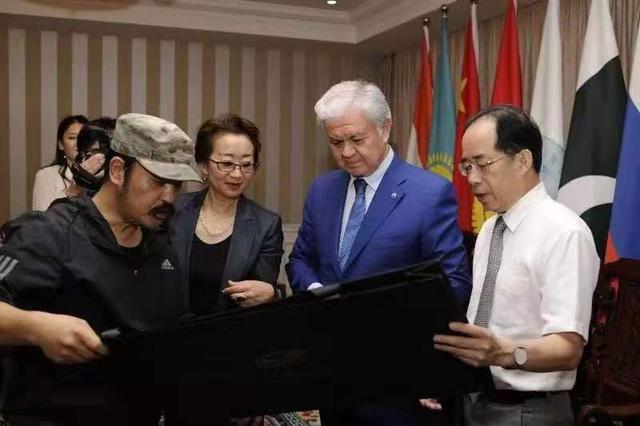 图片关键词
